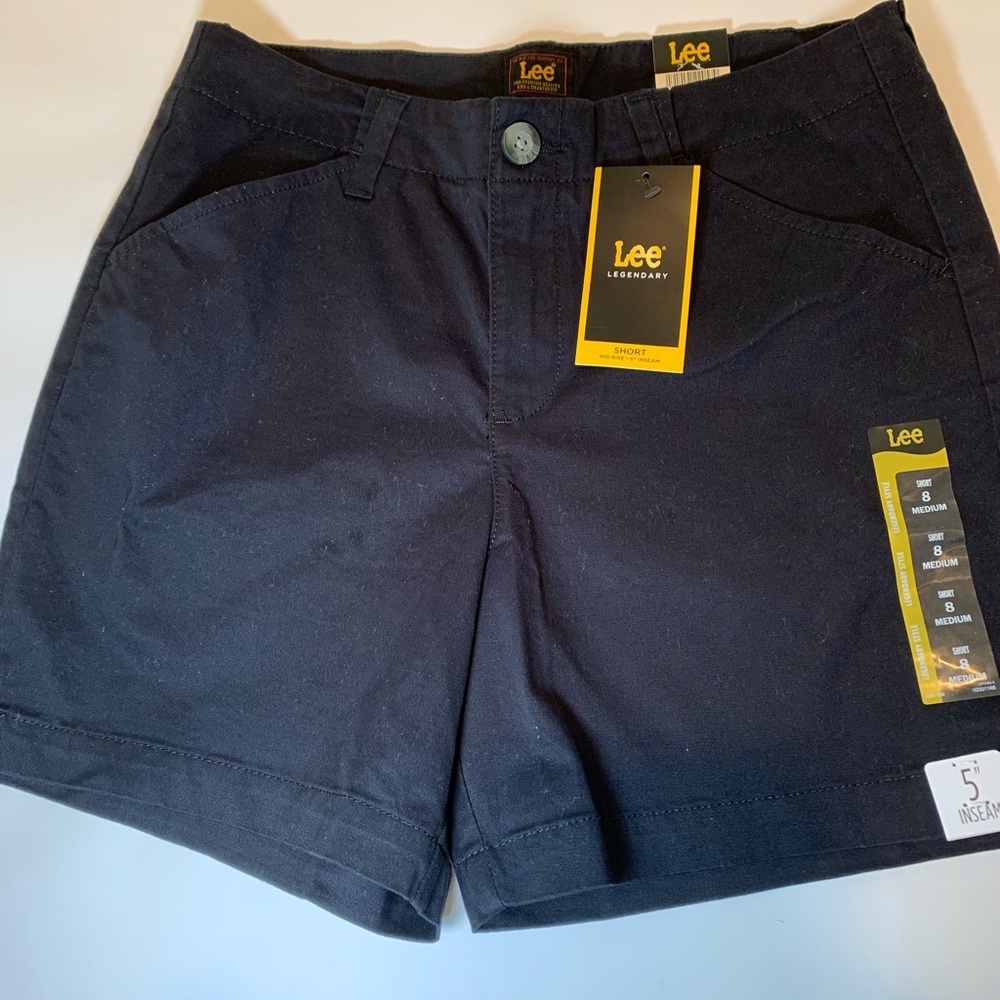 Lee Black Mid-Rise Shorts New with with Tag. Size 8 Med Short